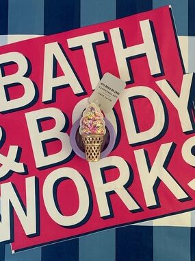 NWT Bath & Body Works Soft Serve Cone With Sprinkles Car Vent/Visor Clip
